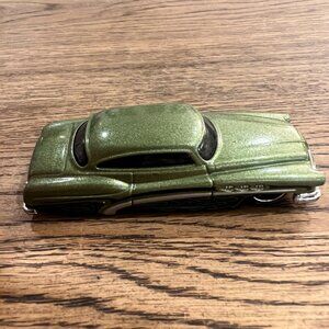 Hot Wheels 2000 So Fine Green Metallic Diecast Car 1:64 Scale Collectors Model